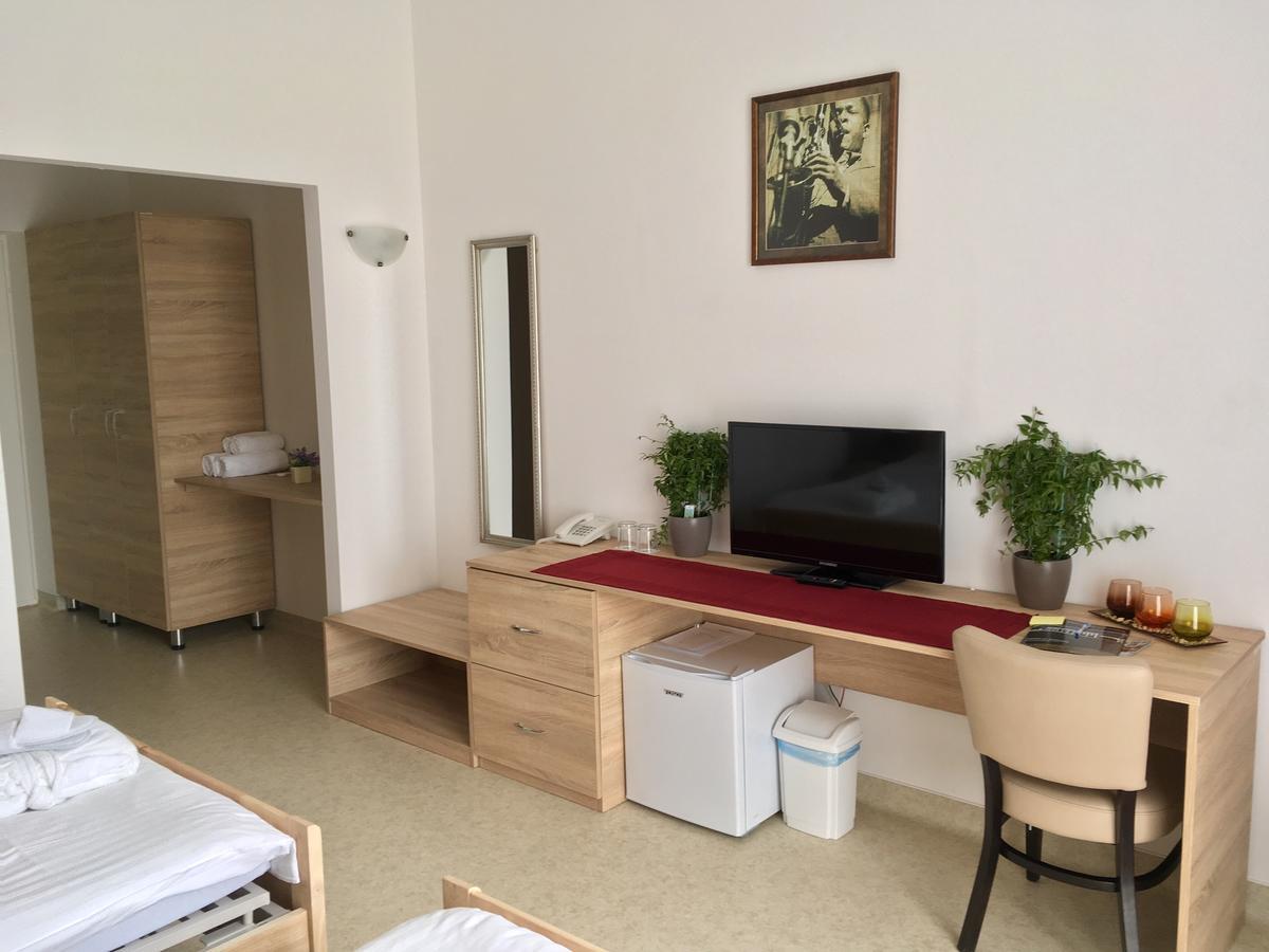 ديبريتْسين Garden Hotel Medical & Spa المظهر الخارجي الصورة